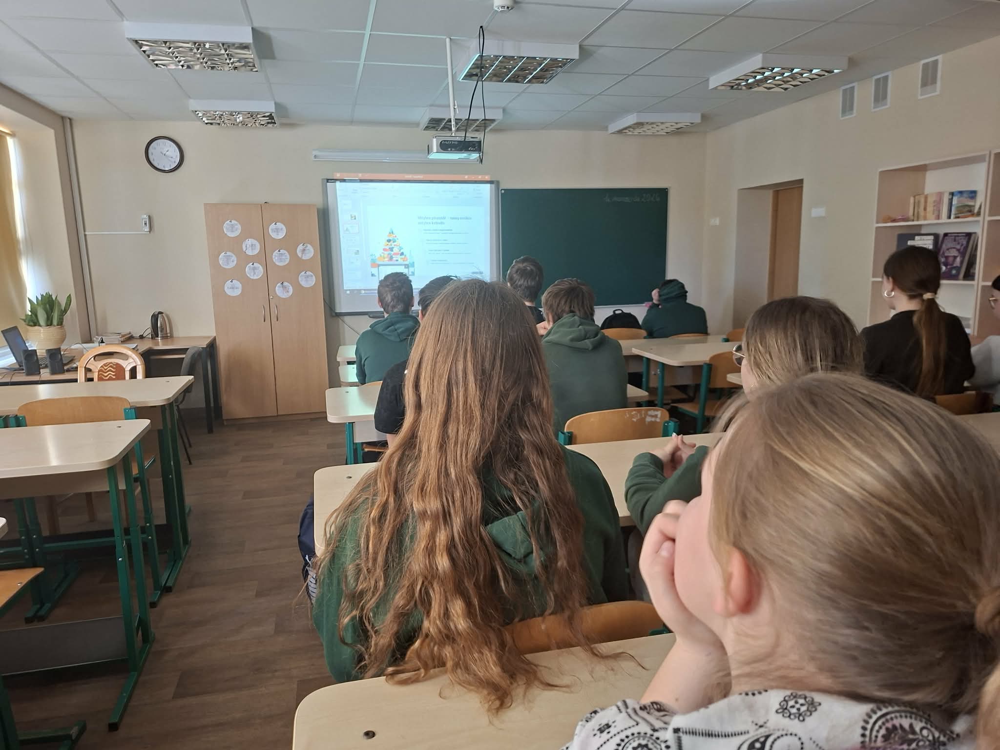 Pamoka „Sveikos gyvensenos ypatumai. Sveika mityba“